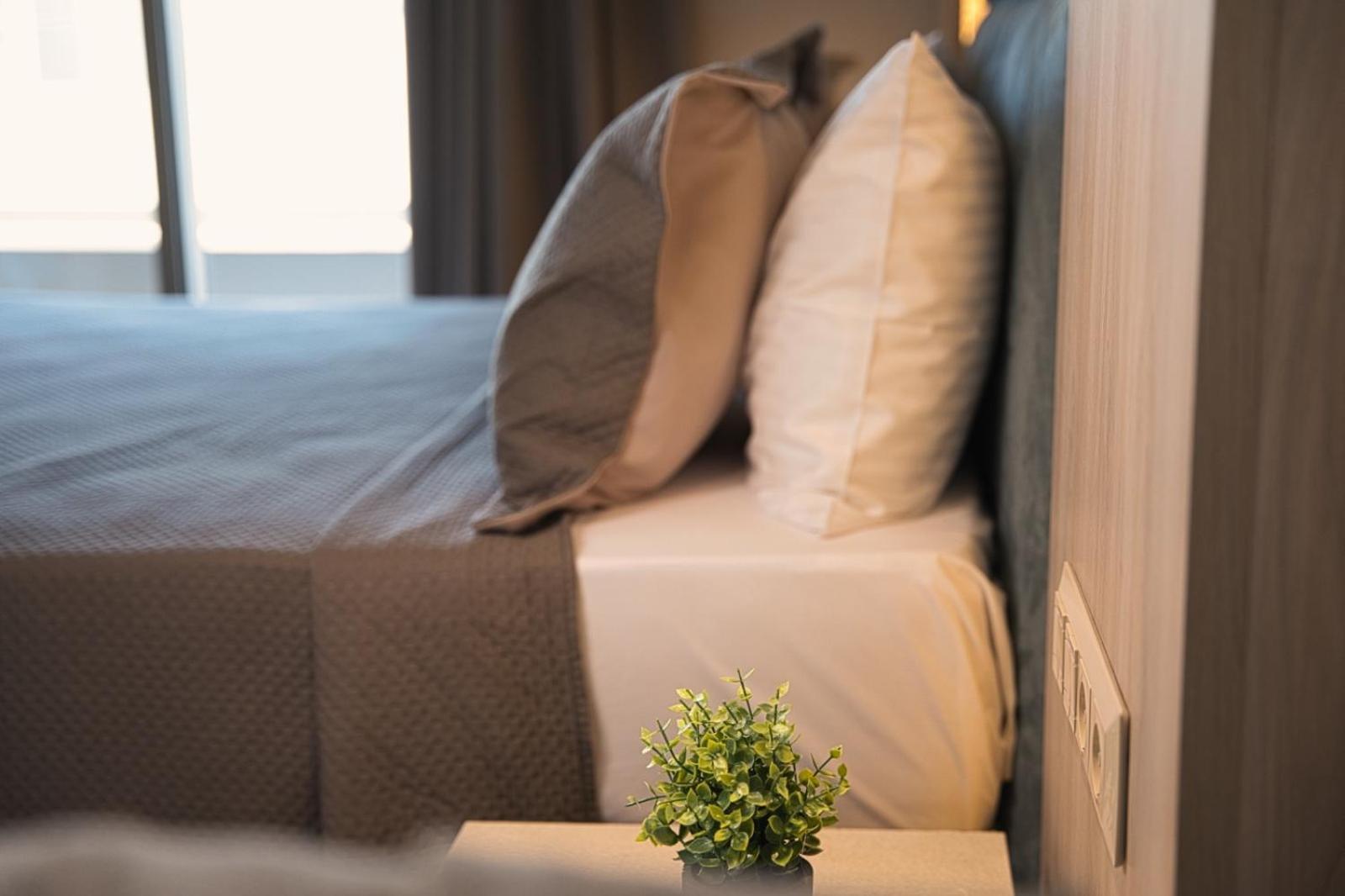 Wellnest Hotel Atena Exterior foto