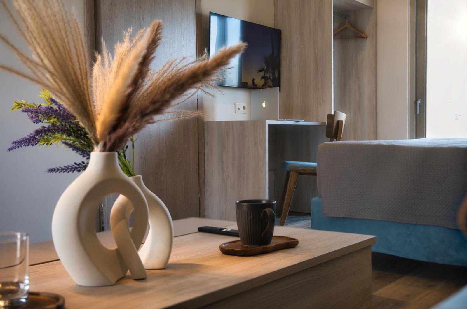 Wellnest Hotel Atena Exterior foto
