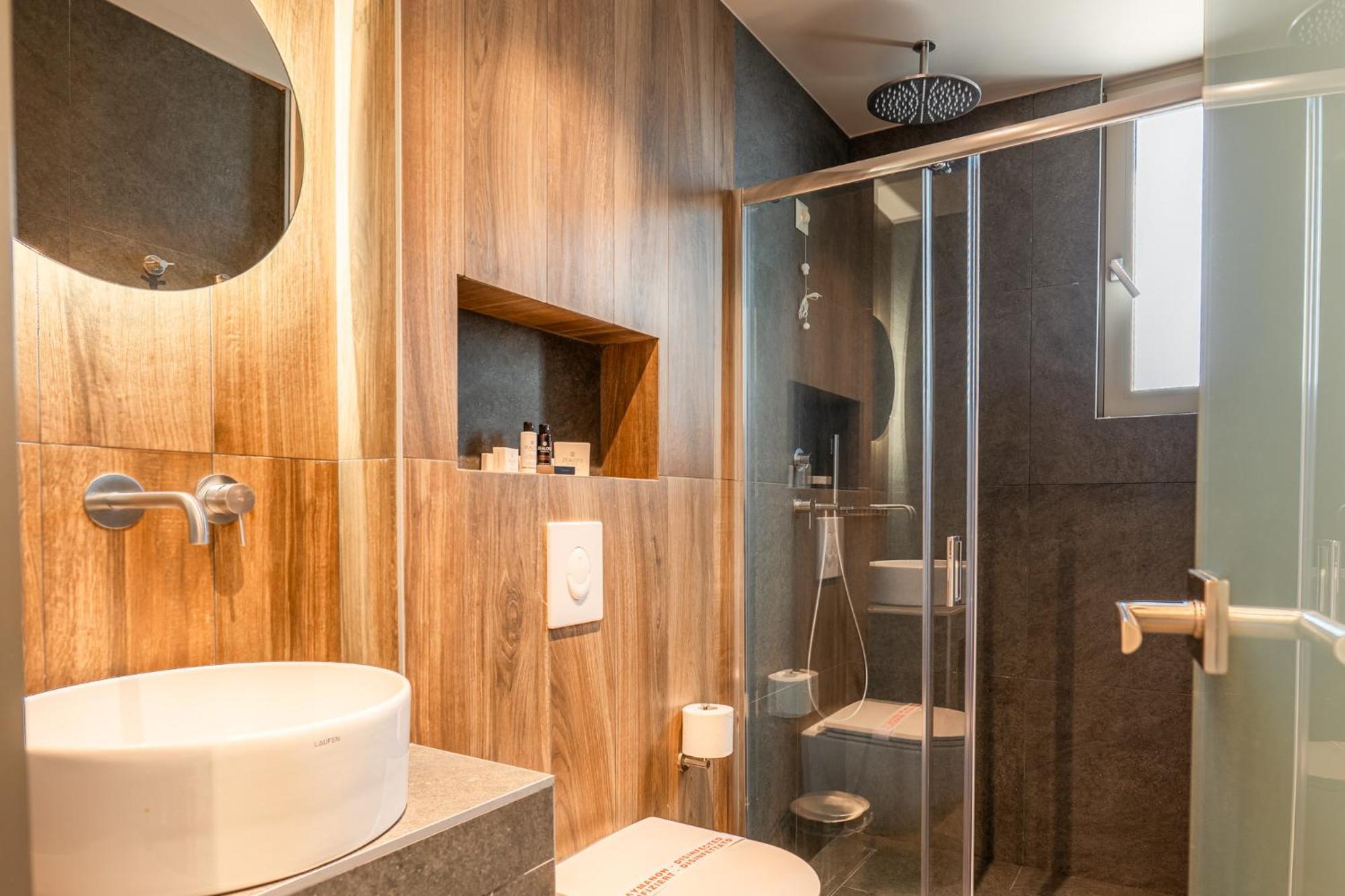 Wellnest Hotel Atena Exterior foto